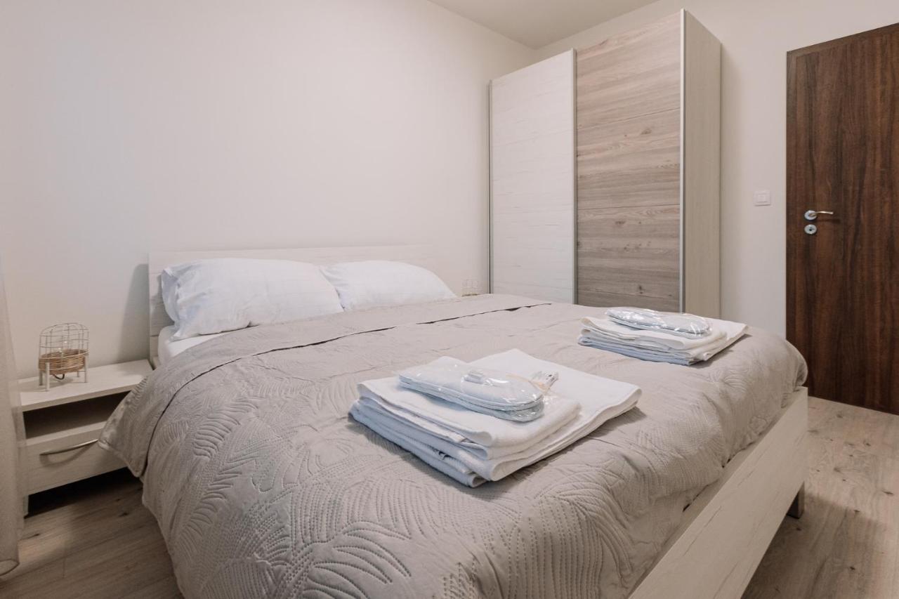 Апартаменты Skau Dunajska 58A Apt3 Братислава Экстерьер фото
